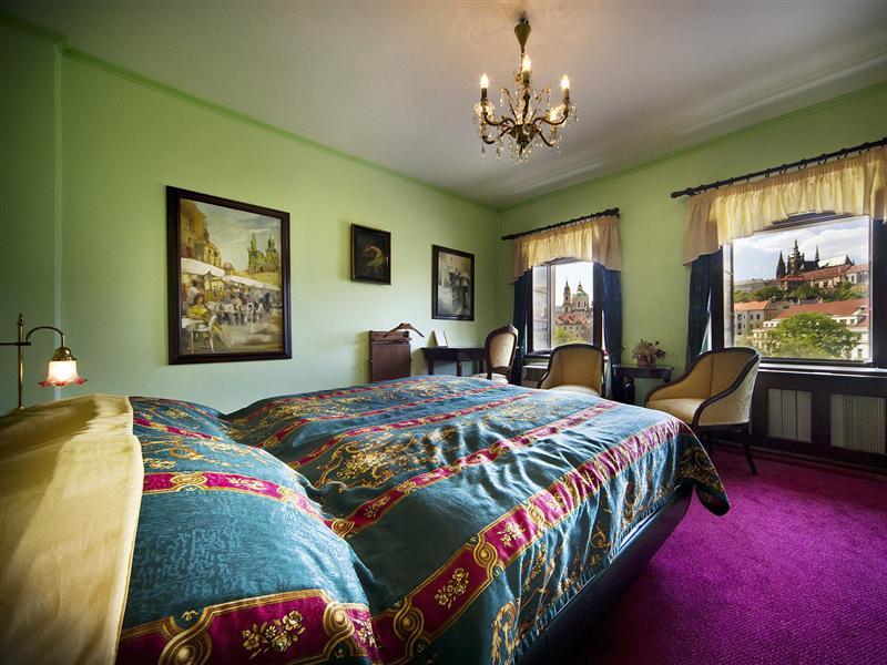 U Pava Hotel Praha Bagian luar foto