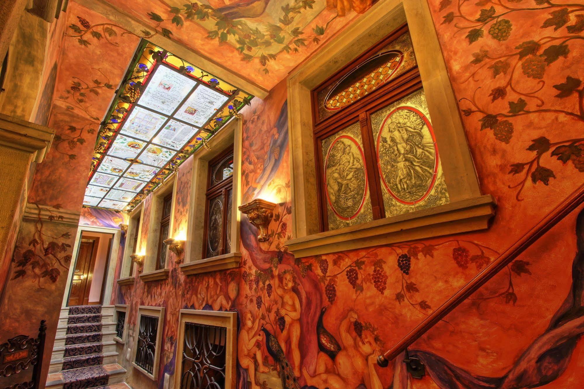 U Pava Hotel Praha Bagian luar foto