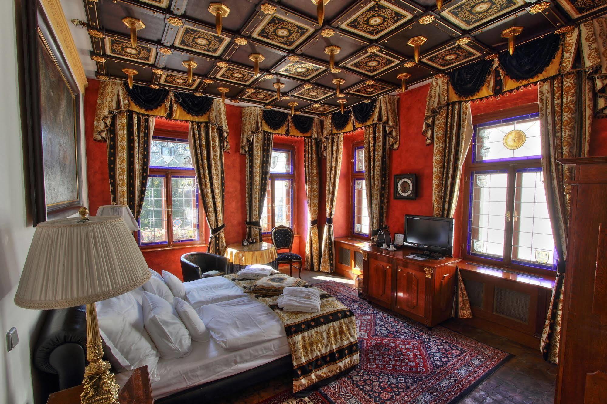 U Pava Hotel Praha Bagian luar foto