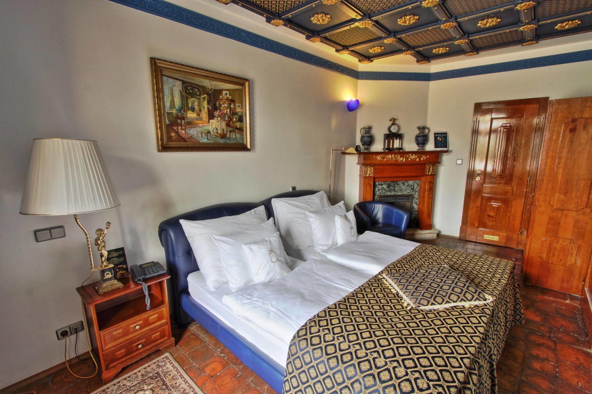 U Pava Hotel Praha Bagian luar foto