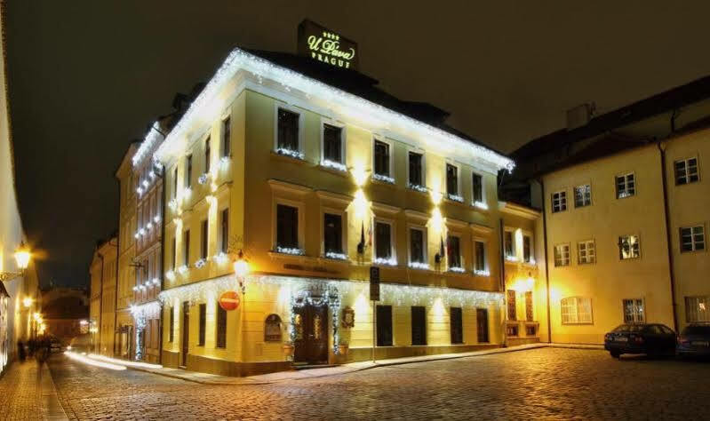 U Pava Hotel Praha Bagian luar foto